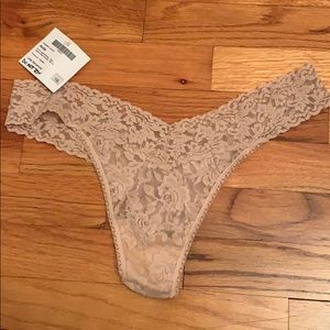NWT Macy’s nude thong